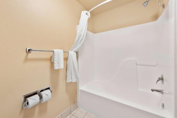 Best Western Topaz Lake Inn image 28